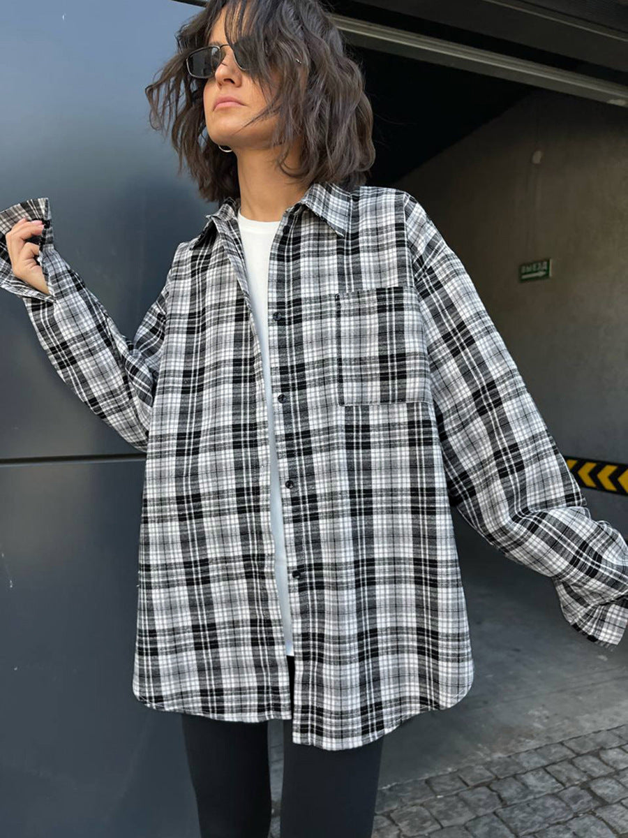 Fashion retro black and white plaid shirt women's medium and long niche outer layered shirt women's clothing